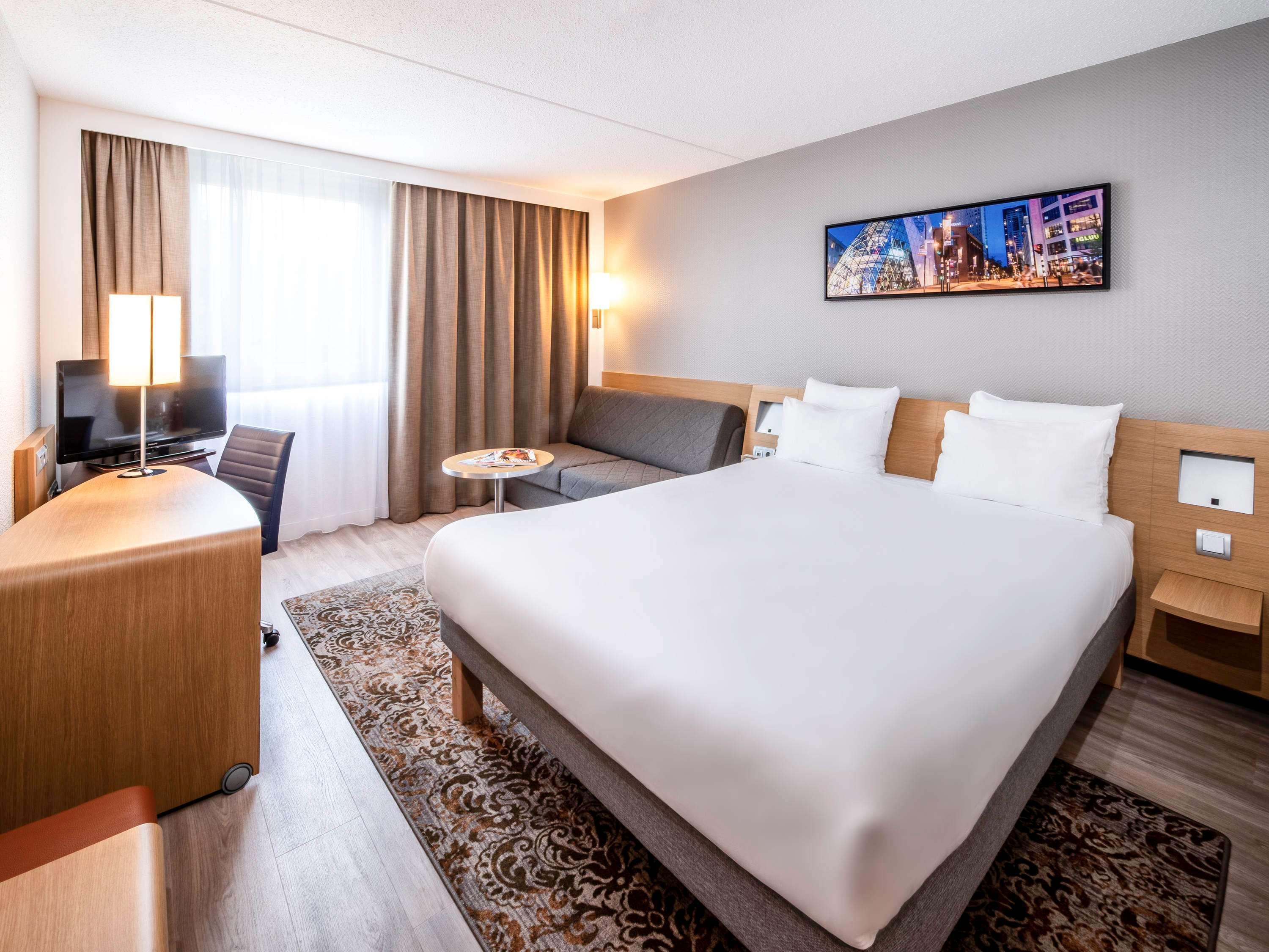 Novotel Eindhoven Esterno foto