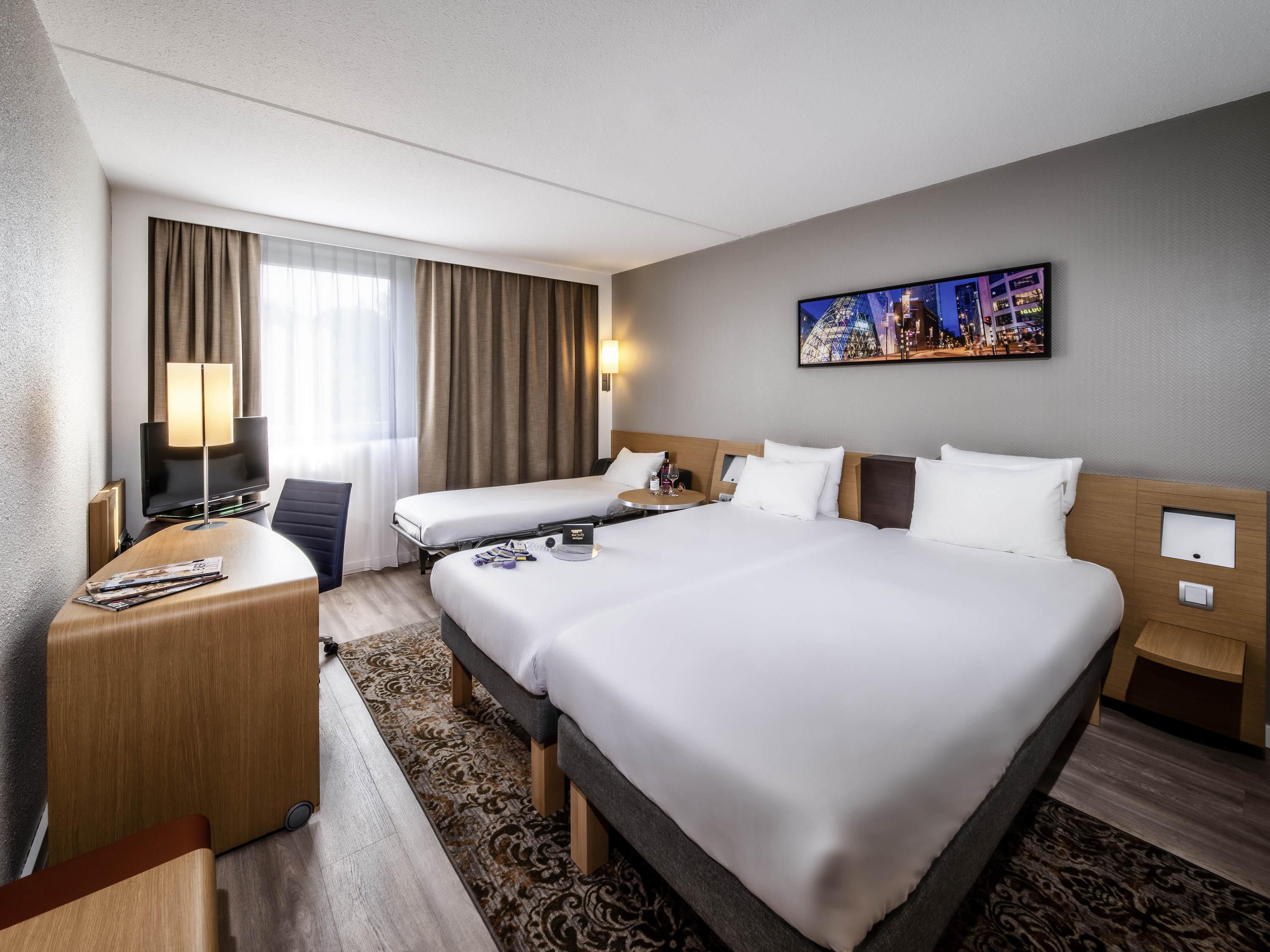 Novotel Eindhoven Esterno foto